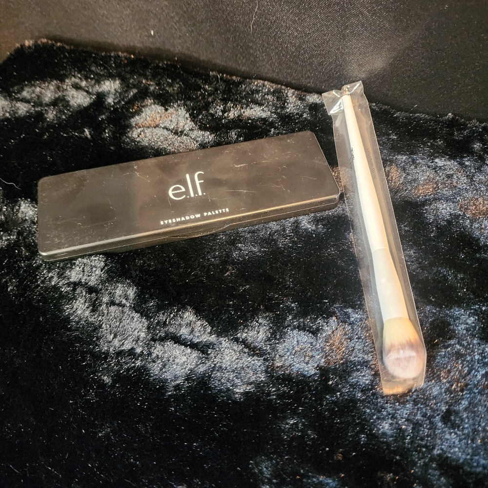 elf Cosmetics 10 Eyeshadow Palette and Highlighter Brush Bundle